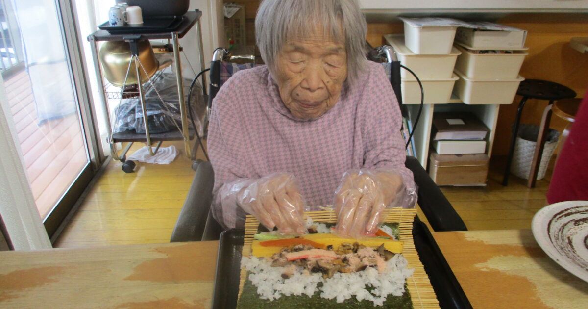 井口台　節分⓵　　巻き寿司作り