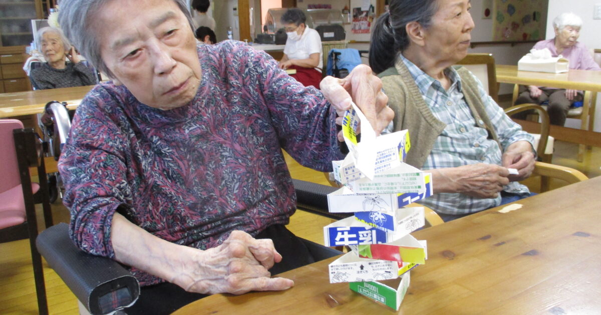 井口台　ゲームをしています