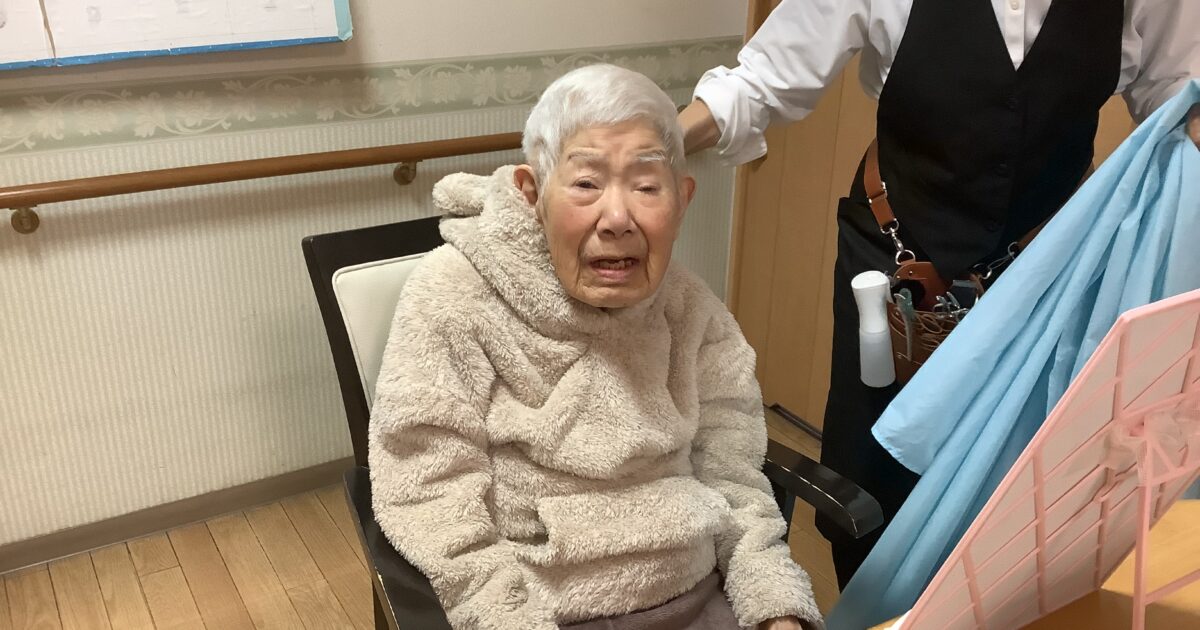 舟入　4階ヘアカット