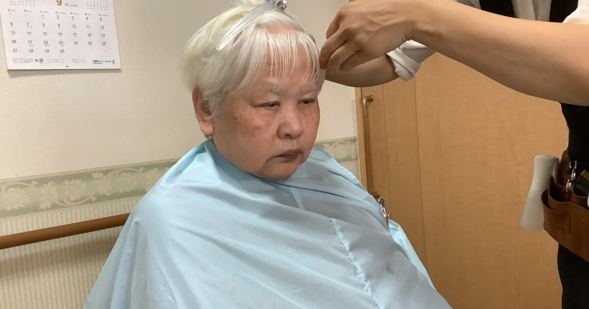 舟入　4階ヘアカット